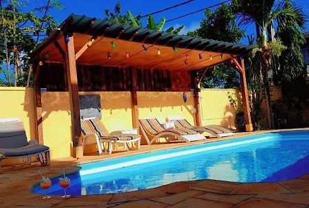 Jolie Villa Santa Avec Piscine Pointe aux Piments Exterior photo